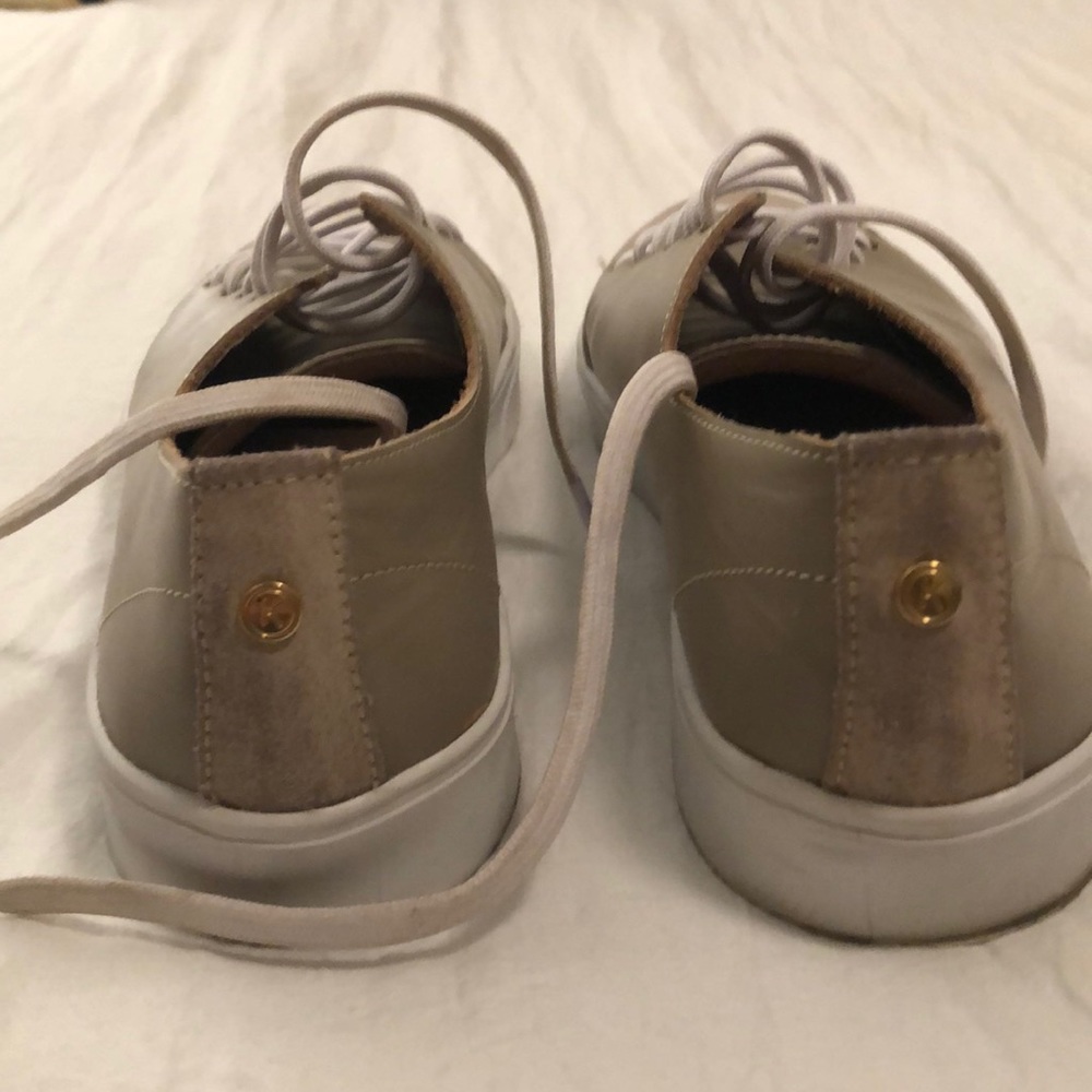 Sneaker! - Picture 3 of 3